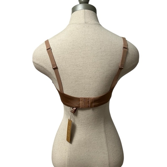 Skims Kim Kardashian Wireless Form Push Up Plunge Bra in Sienna Tan 34DD 32C - Picture 4 of 10